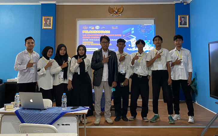 Sertifikasi Digital Marketing Semarang: Siswa SMK Swadaya Buktikan Skill dengan Omzet Nyata